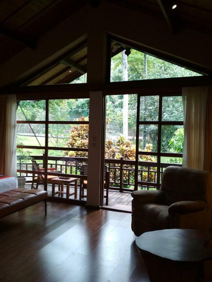 The Country House Senggigi Exterior foto