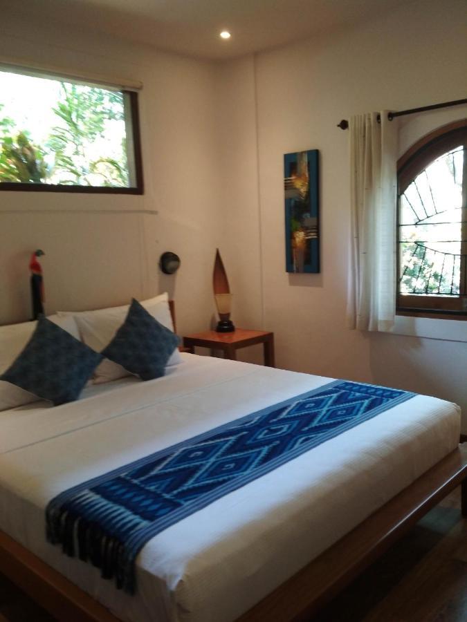 The Country House Senggigi Exterior foto