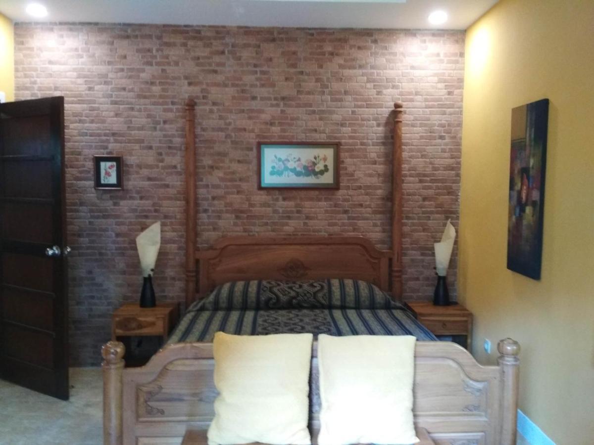 The Country House Senggigi Exterior foto